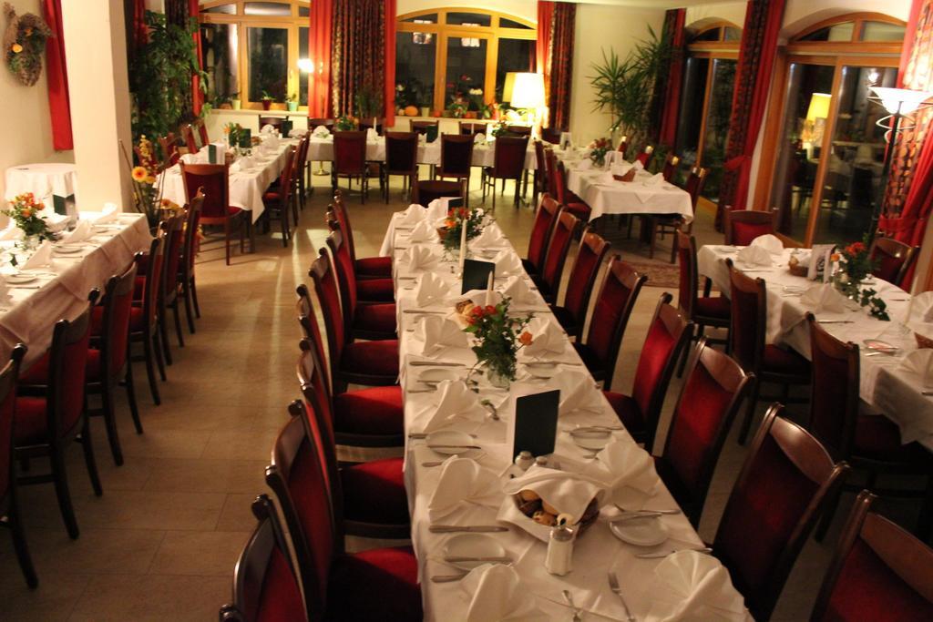 Landgasthaus & Hotel Kurfer Hof Бад-Эндорф Экстерьер фото